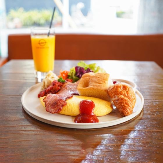 和定食・洋定食・ヨーグルトボウルの3種から選べる朝食付き宿泊プラン